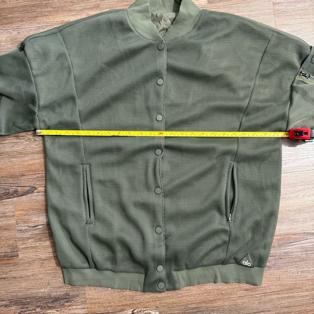ALO Yoga Field Jacket - Picture 10 of 10